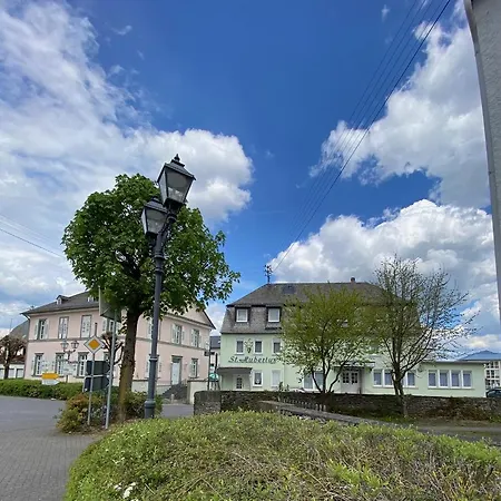 St. Hubertus Konukevi 3*