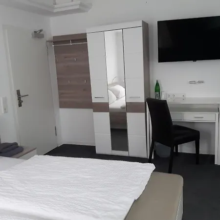 St. Hubertus Konukevi 3*