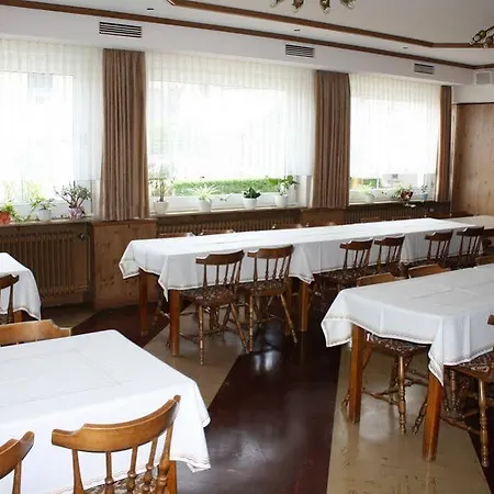 Konukevi St. Hubertus 3*